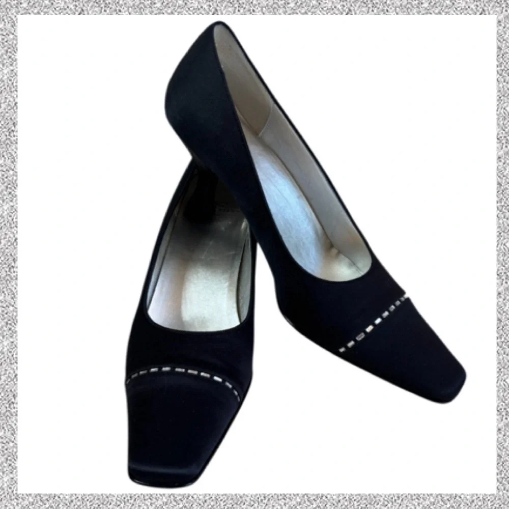 Elegant Pumps Vintage 90s Y2K Rhinestone Pointed Square Heel Black Silver Size 8